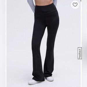 Groove Nulu Super-High-Rise Flared Pant
Regular